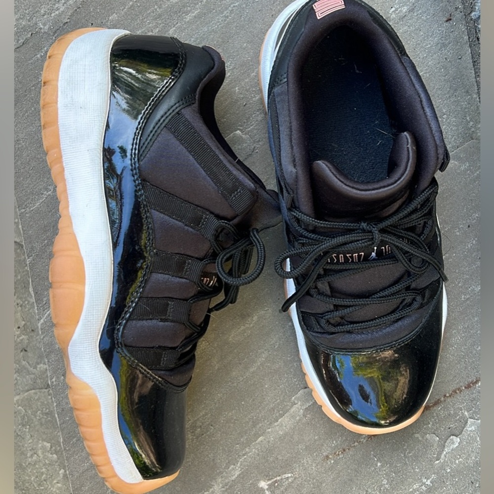 Air Jordan 11 Lows